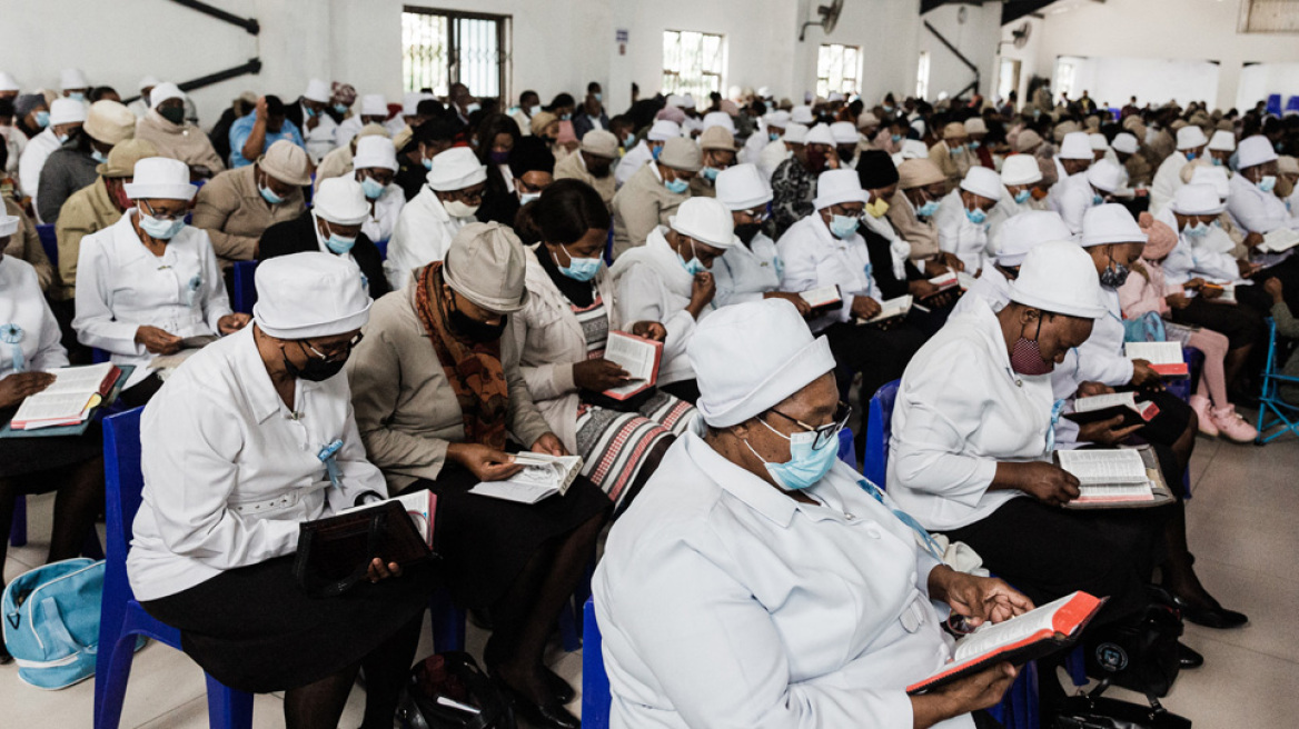 ΠΟΥ: Δύο νέες υποπαραλλαγές της Όμικρον πίσω από την έκρηξη κρουσμάτων στη Νότια Αφρική