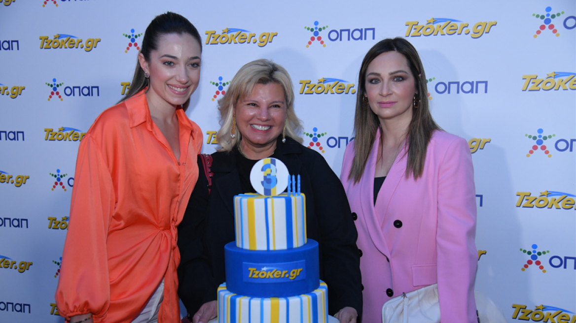 Όσα έγιναν στη λαμπερή βραδιά για τα 3 χρόνια του tzoker.gr
