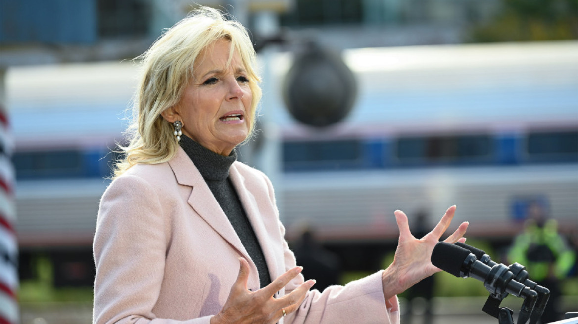 Πόλεμος στην Ουκρανία: Η Μόσχα ανακοίνωσε κυρώσεις κατά της συζύγου και της κόρης του Τζο Μπάιντεν