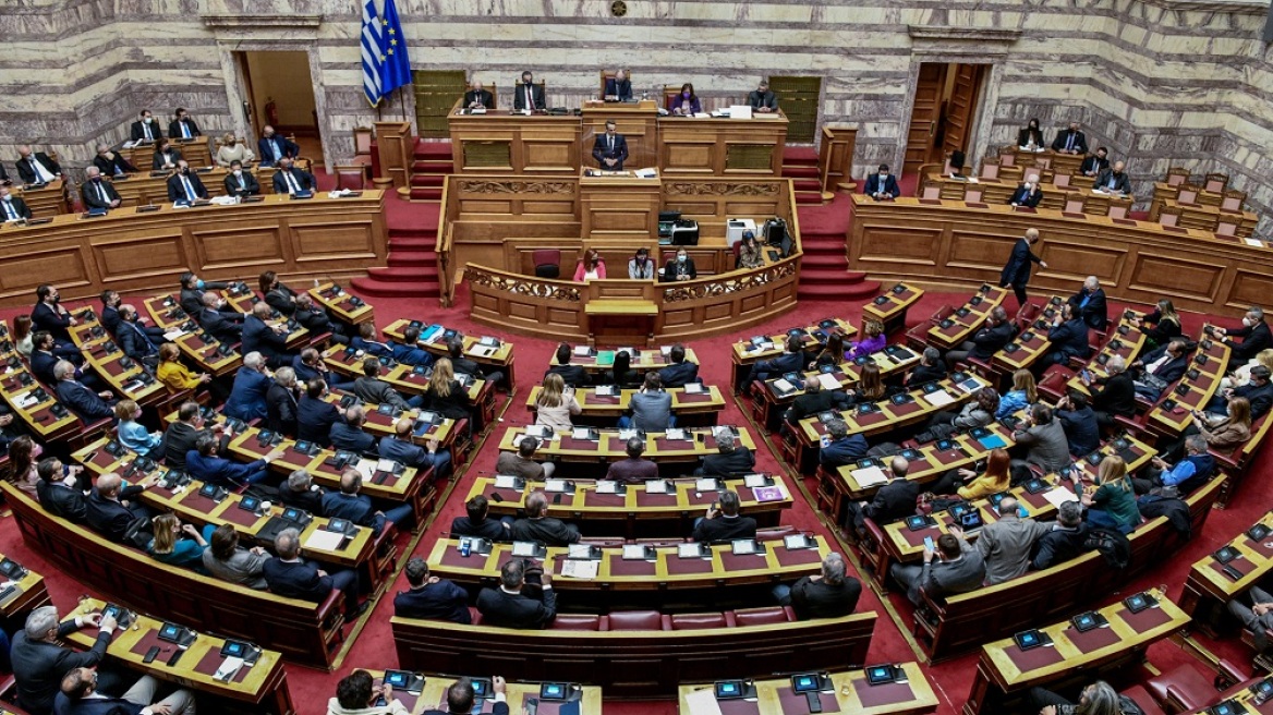 Στη Βουλή κατατέθηκε η Αμυντική Συμφωνία Ελλάδας - ΗΠΑ