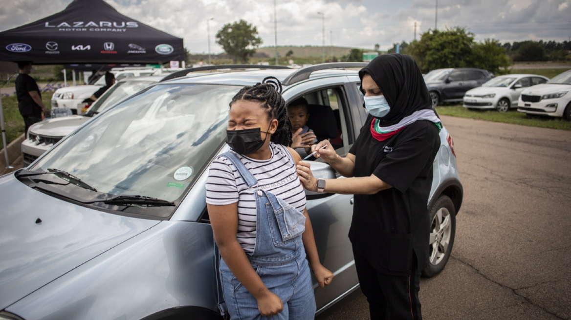 Νότια Αφρική: Τα κρούσματα του νέου κορωνοϊού αυξήθηκαν κατά 50% και πλέον μέσα σε 24 ώρες