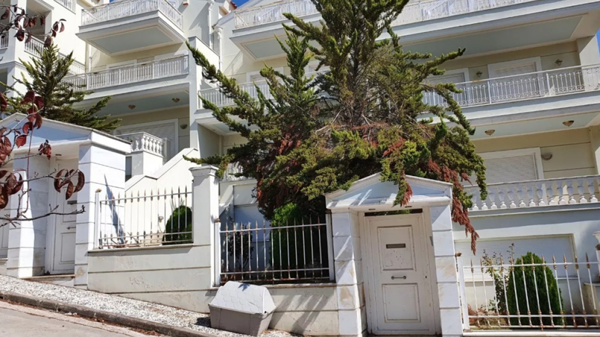Το disaster story της «Ιόνιος»: Στο σφυρί το μεγάλο «ασημικό» του Μαρούλη