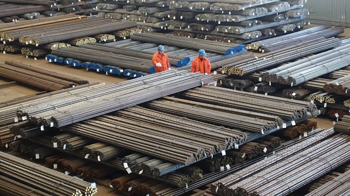 Η Ουάσινγκτον αναστέλλει για ένα χρόνο τους δασμούς στον ουκρανικό χάλυβα