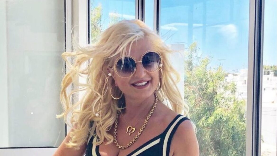 Μαρίνα Πατούλη: Τραγουδάει «Είσαι παιδί μου πειρασμός» 