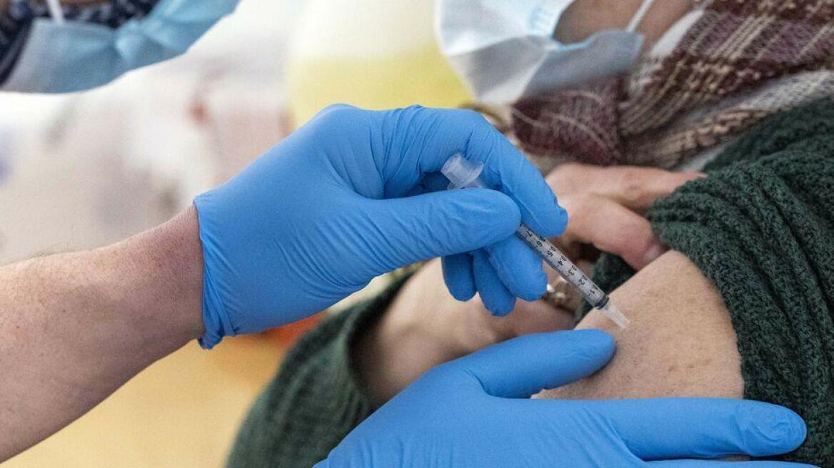 Έρευνα - Εμβόλια: Η τέταρτη δόση βελτιώνει την ανοσιακή προστασία σε σχέση με την τρίτη