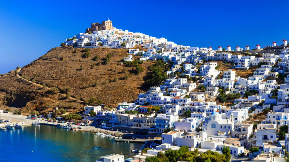 Πρώτη φορά στην Αστυπάλαια- Οι παραλίες, το μεσαιωνικό κάστρο και η ωραιότερη Χώρα του Αιγαίου
