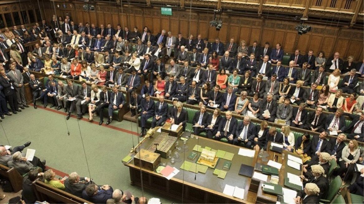 Βρετανία: Συντηρητικός βουλευτής συνελήφθη ως ύποπτος για βιασμό