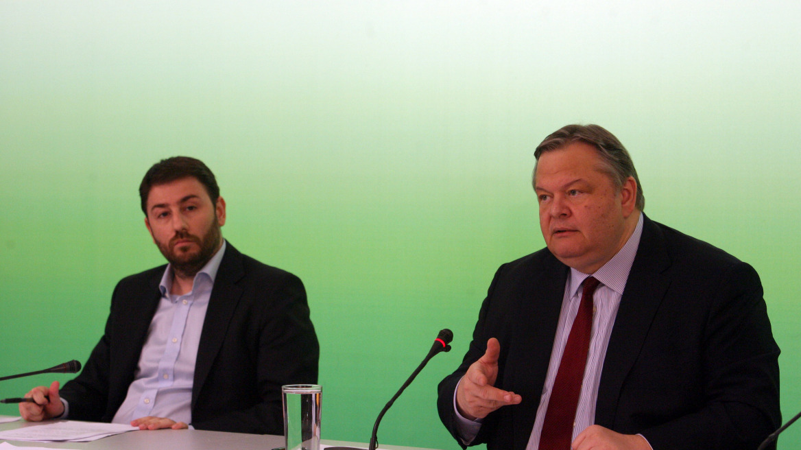 Βενιζέλος: Θα μιλήσει στο συνέδριο του ΠΑΣΟΚ/ΚΙΝΑΛ, έγινε η συνάντηση με Ανδρουλάκη