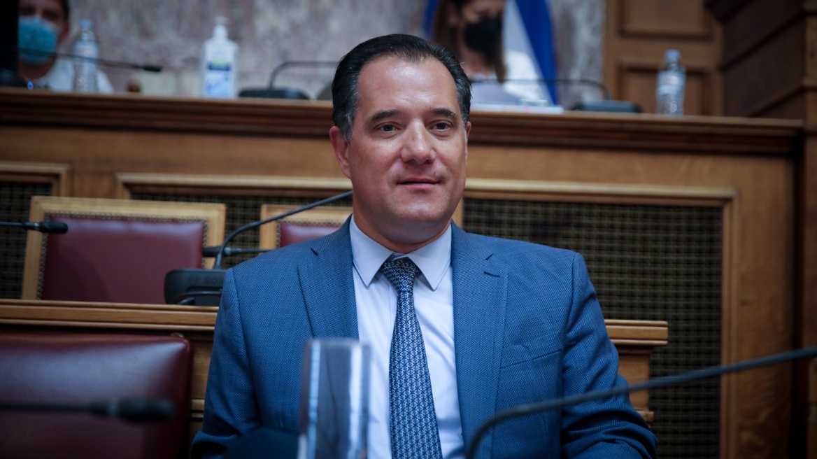 Ο Άδωνις Γεωργιάδης απαντά για την πρόσληψη της κόρης του στο «Ελληνικό»