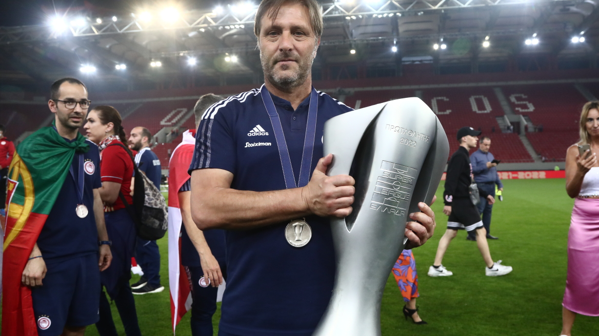  Πέδρο Μαρτίνς: Η κορυφαία 11άδα του Πορτογάλου 