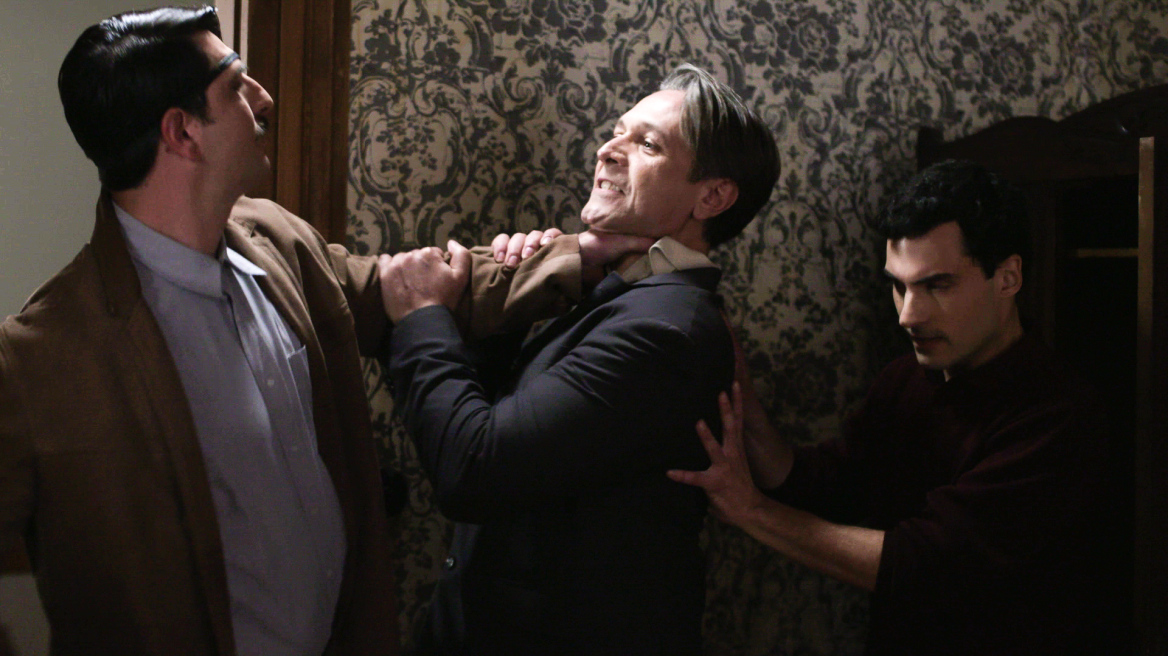 Άγριες Μέλισσες: Ο Ξανθός αρχίζει το ξήλωμα του Ακύλα απ’ το έργο του αεροδρομίου