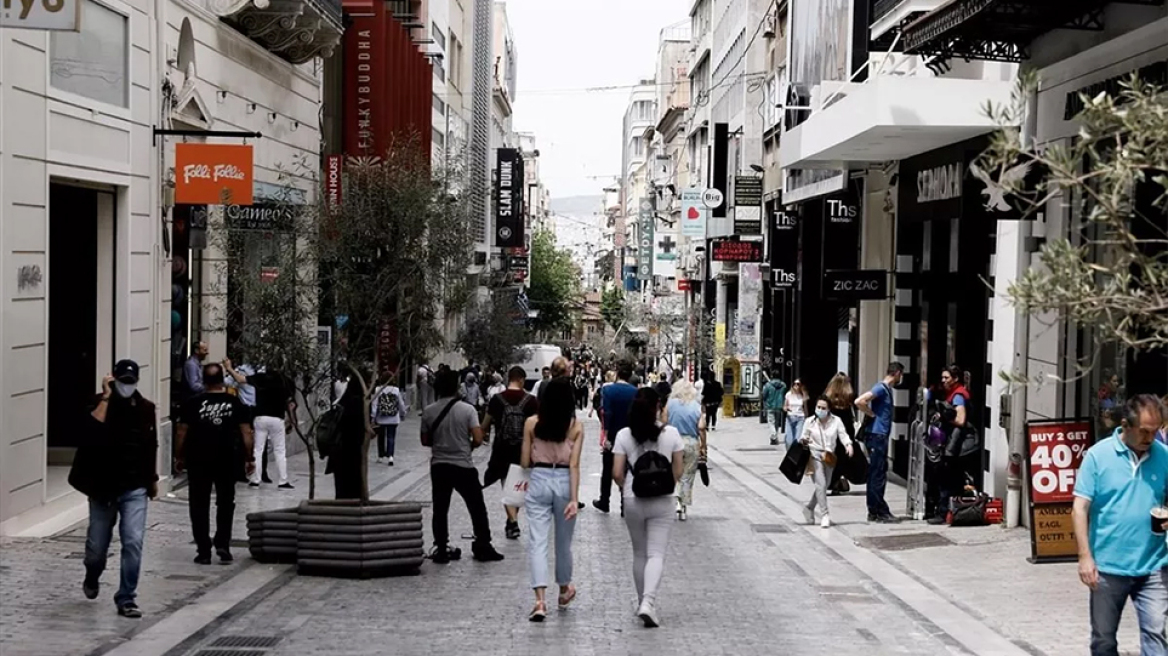 Ποιες αλυσίδες επεκτείνονται τώρα στην Ελλάδα – Τα ενοίκια στις μεγάλες εμπορικές πιάτσες (γράφημα)