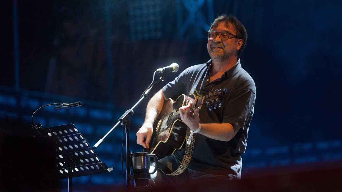 «Σκοτώνονται νέοι για τα ναπολεόντεια σχέδια του Καίσαρά μας» είπε Ρώσος ροκ σταρ και δικάζεται 