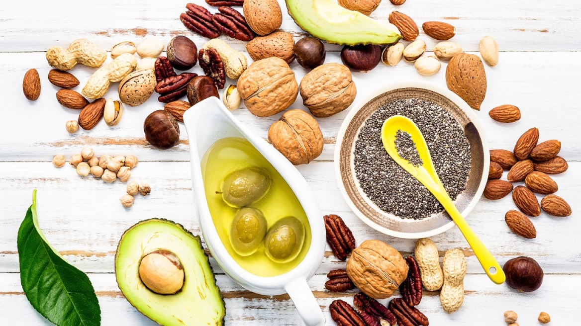 8 superfoods που βρίσκονται στα ράφια κάθε σουπερμάρκετ (και συχνά προσπερνάμε)