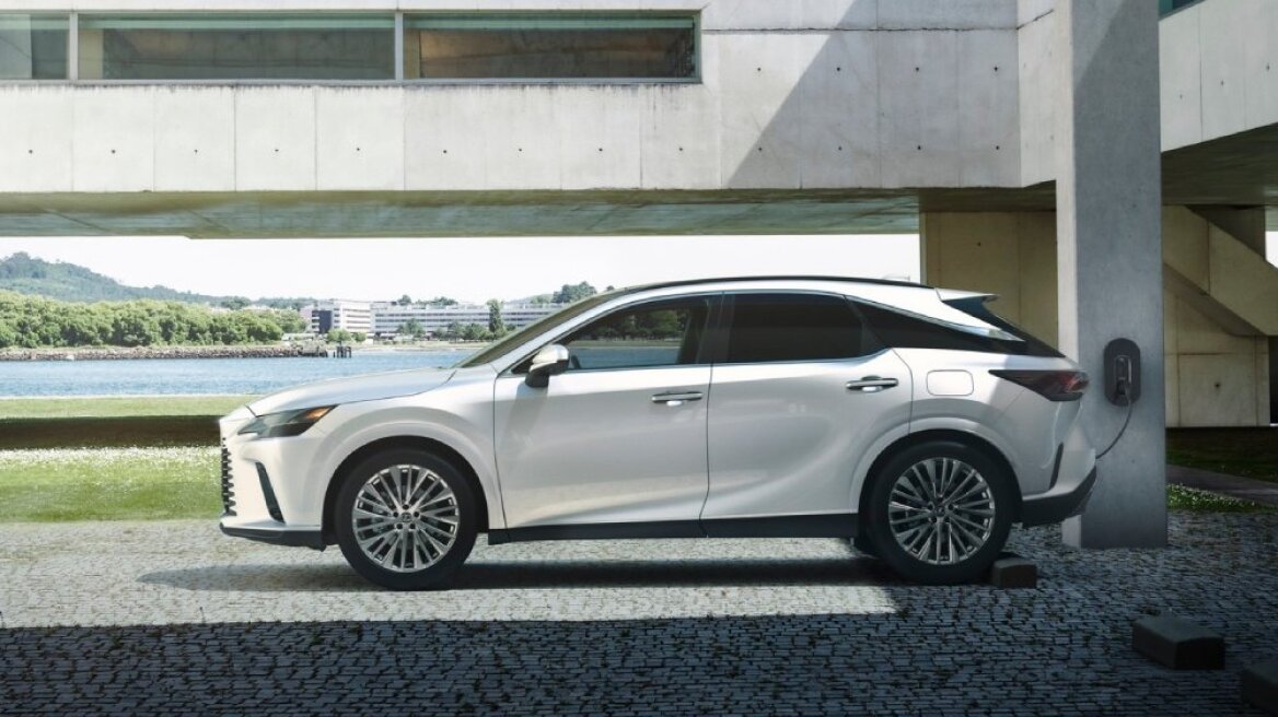Το νέο Lexus RX