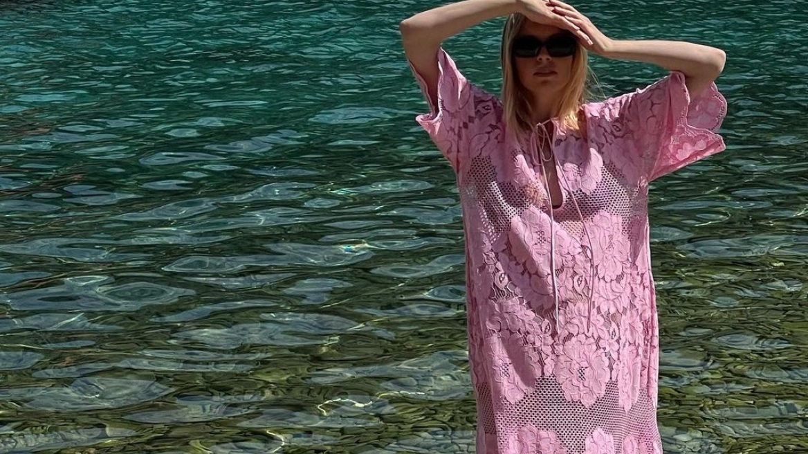 Το χρώμα που κάνει «κατάληψη» στην καλοκαιρινή μας γκαρνταρόμπα