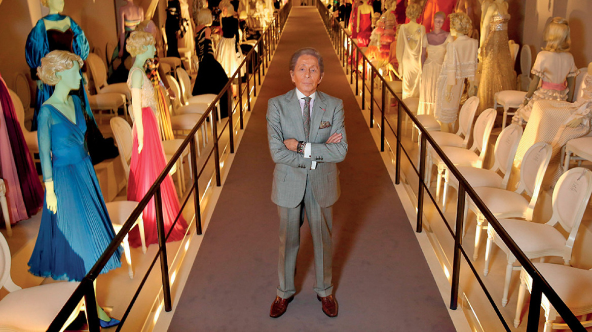 Valentino: Η μυθιστορηματική ζωή του τελευταίου αυτοκράτορα της μόδας