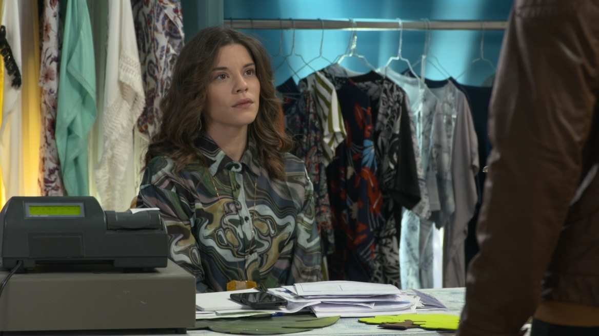 Τρία Μίλια: Η Λίζα αρχίζει να αναζητάει τον Στέφανο, αλλά κανένας δεν τον έχει δει