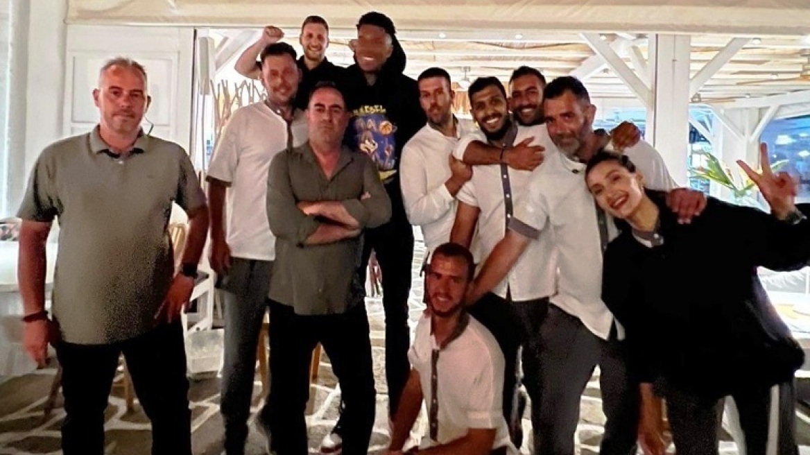 Γιάννης Αντετοκούνμπο: Ο Greek Freak συνεχίζει τις διακοπές του στην Πάρο