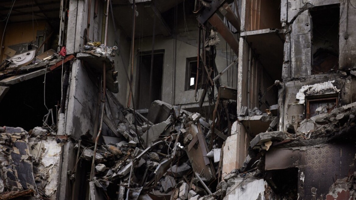 Ουκρανία: Το Χάρκοβο κατασκεύασε σχολικές τάξεις στο Μετρό για να προστατευτούν οι μαθητές από ρωσικούς πυραύλους