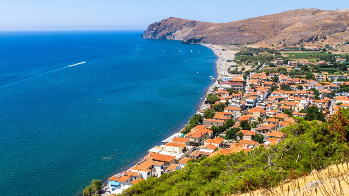 Οι καλύτερες παραλίες της Λέσβου -Οι κοσμικές και οι απόμερες