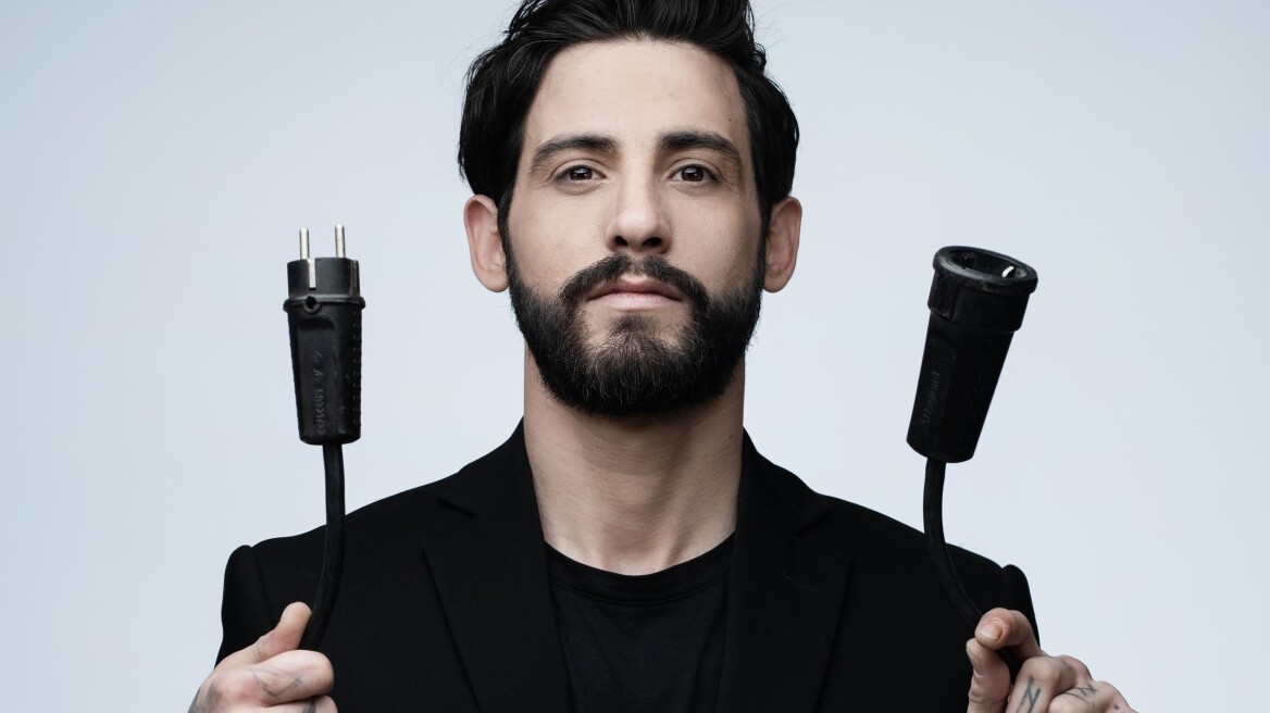 Total Blackout: Ο Αναστάσιος Ράμμος υποδέχεται τέσσερα νέα ζευγάρια