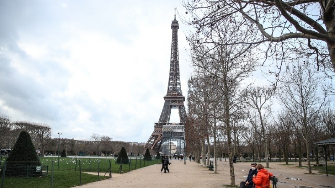 Κορωνοϊός - Γαλλία: Τέλη Ιουλίου αναμένεται η κορύφωση του νέου κύματος