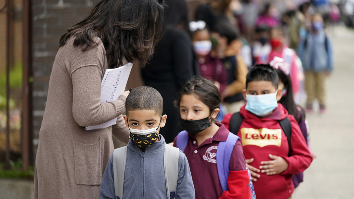 «Kαμπανάκι» από Αμερικανούς γιατρούς: Παιδιά μολύνονται με τουλάχιστον τρεις ιούς ταυτόχρονα