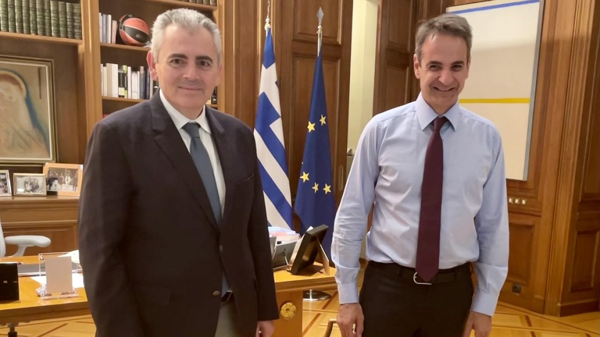 Συνάντηση Μητσοτάκη-Χαρακόπουλου: Μέτρα περαιτέρω στήριξης των πολιτών για την ακρίβεια των καυσίμων