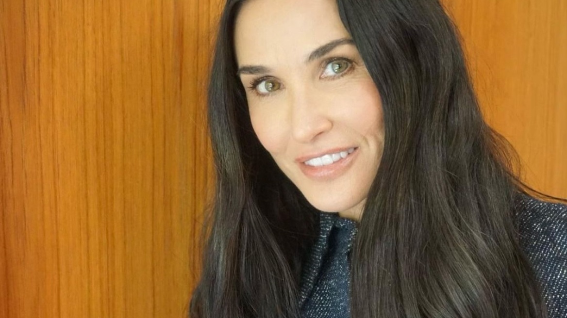 Η Ντέμι Μουρ επιβεβαίωσε τη σχέση της με τον 46χρονο σεφ - Οι φωτογραφίες στο Instagram