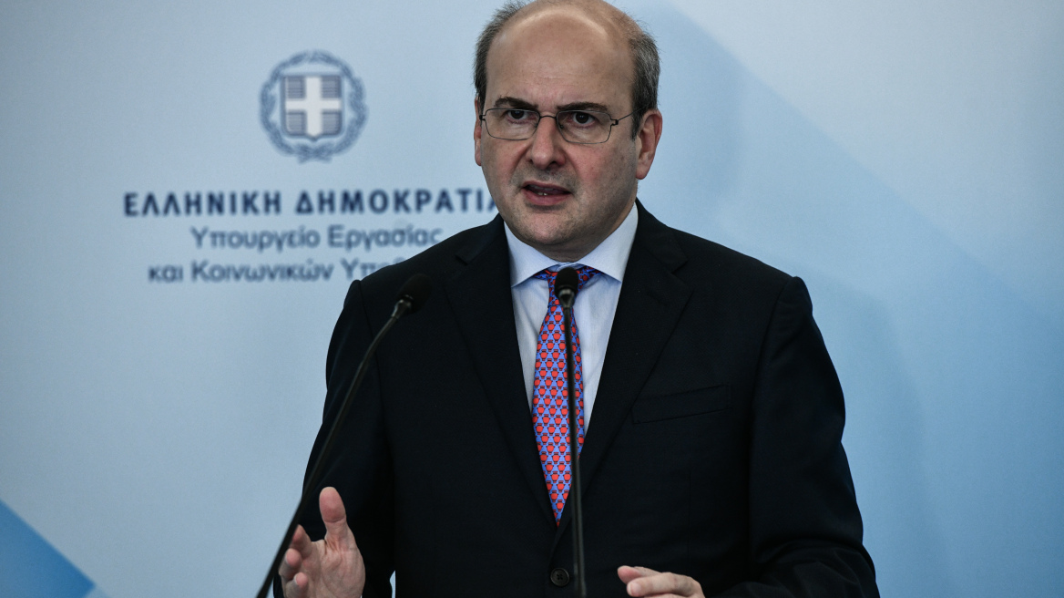 Κατώτατος μισθός - Χατζηδάκης: Κοντά στα 800 ευρώ - Θα αυξηθούν το επίδομα ανεργίας και άλλα 18 επιδόματα