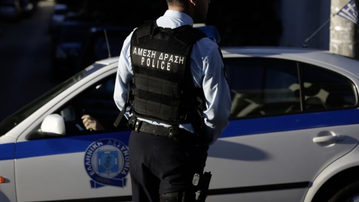 Αρκαλοχώρι: Πατέρας και γιος επιτέθηκαν σε αστυνομικούς, αλλά κατήγγειλαν εκείνους για... ξυλοδαρμό!