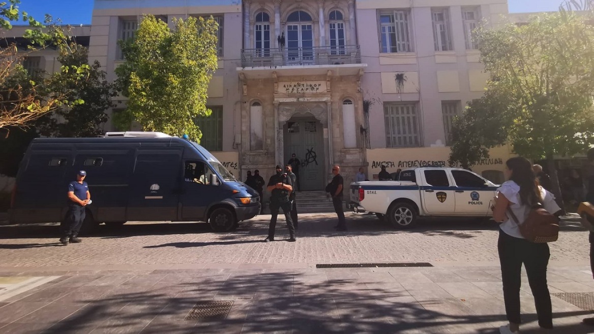 Κύκλωμα τοκογλυφίας στην Κρήτη: Κακουργηματικές διώξεις στους «8»