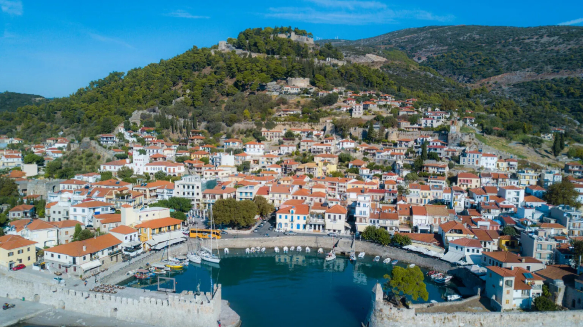 Eμπειρίες στη Ναύπακτο: Όμορφες παραλίες, διασκέδαση και αρχαιολογικό ενδιαφέρον 2,5 ώρες από την Αθήνα