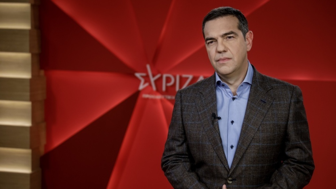 Τσίπρας: «Με βαθιά οδύνη αποχαιρετώ τον Ηλία Νικολακόπουλο, του χρωστάμε πάρα πολλά»