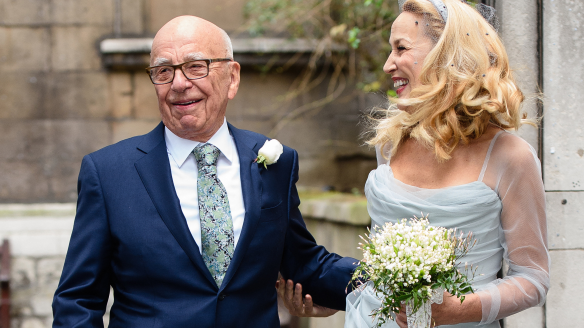 «Συντετριμμένη» η Τζέρι Χολ μετά το διαζύγιο με τον Ρούπερτ Μέρντοχ