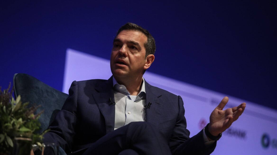 Τσίπρας: Αν συμβουλεύουν τον Μητσοτάκη ότι μπορεί να κερδίσει τις εκλογές, έχει ανόητους συμβούλους