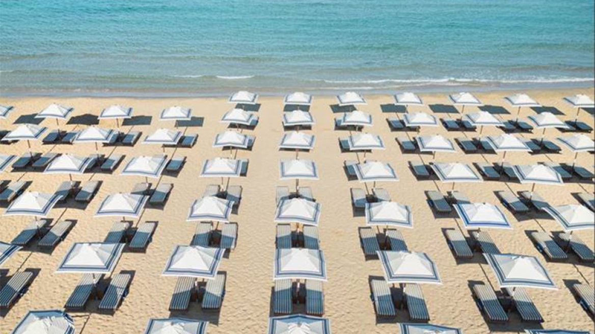 Η Astir Beach αποτελεί την ιδανική All Day πρόταση να απολαύσετε το καλοκαίρι στο πιο ειδυλλιακό σημείο της Αθηναϊκής Ριβιέρας