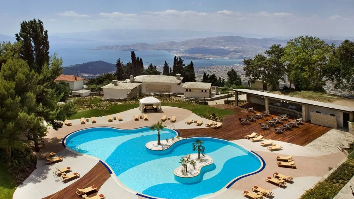 Xenia Palace Portaria: Άνετη φιλοξενία σε ένα εμβληματικό ξενοδοχείο του Πηλίου, με θέα στον Παγασητικό 