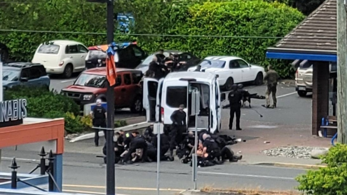 Καναδάς: Δύο ύποπτοι νεκροί, έξι αστυνομικοί τραυματίες σε ανταλλαγή πυρών κατά τη διάρκεια ληστείας τράπεζας - Δείτε βίντεο