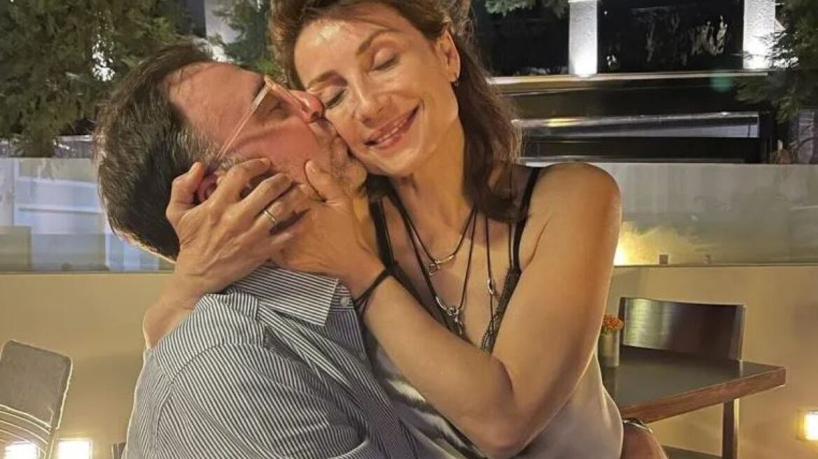 Στο βάθος Ακρόπολη: Η Ευδοκία Ρουμελιώτη ανέβασε δύο άγνωστες φωτογραφίες από το γάμο της