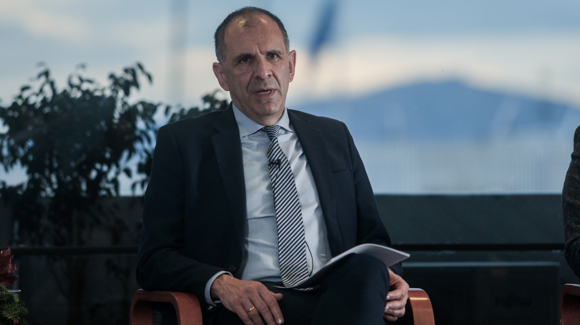 Γεραπετρίτης:  Η ΑΔΑΕ όφειλε να ενημερώσει πρώτα τον πρωθυπουργό