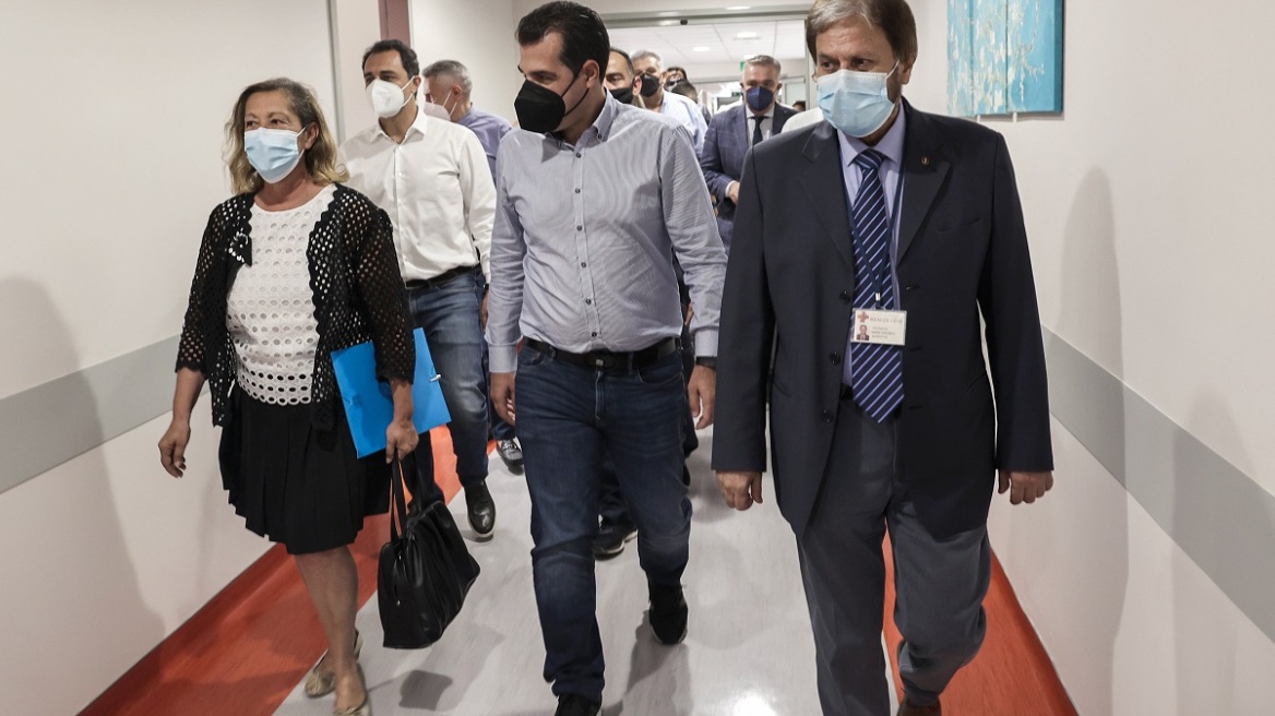 Κορωνοϊός - Πλεύρης: Τα μοντέλα δείχνουν πως δεν θα υπάρξει πίεση στο ΕΣΥ ώστε να πάρουμε μέτρα