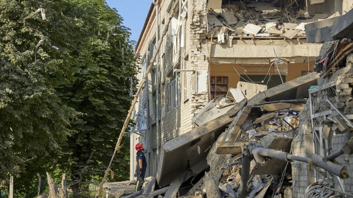 Πόλεμος στην Ουκρανία: Τουλάχιστον δύο νεκροί από ρωσικό βομβαρδισμό στο Κραματόρσκ