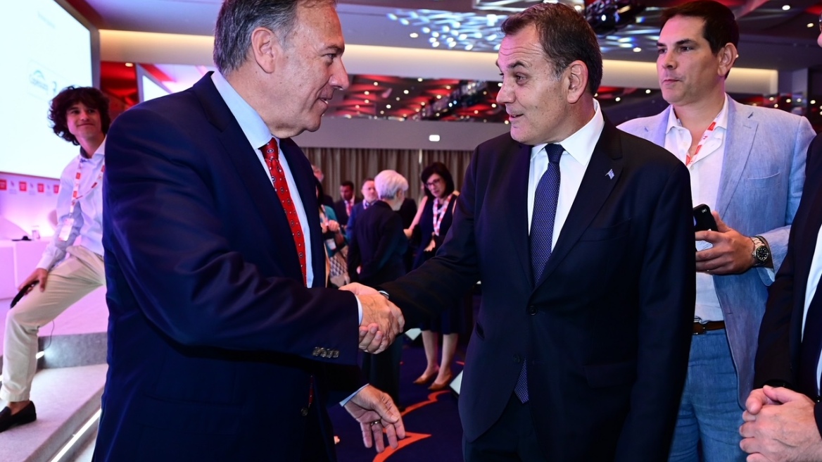 Συνάντηση Παναγιωτόπουλου με τον πρώην ΥΠΕΞ των ΗΠΑ Μάικ Πομπέο