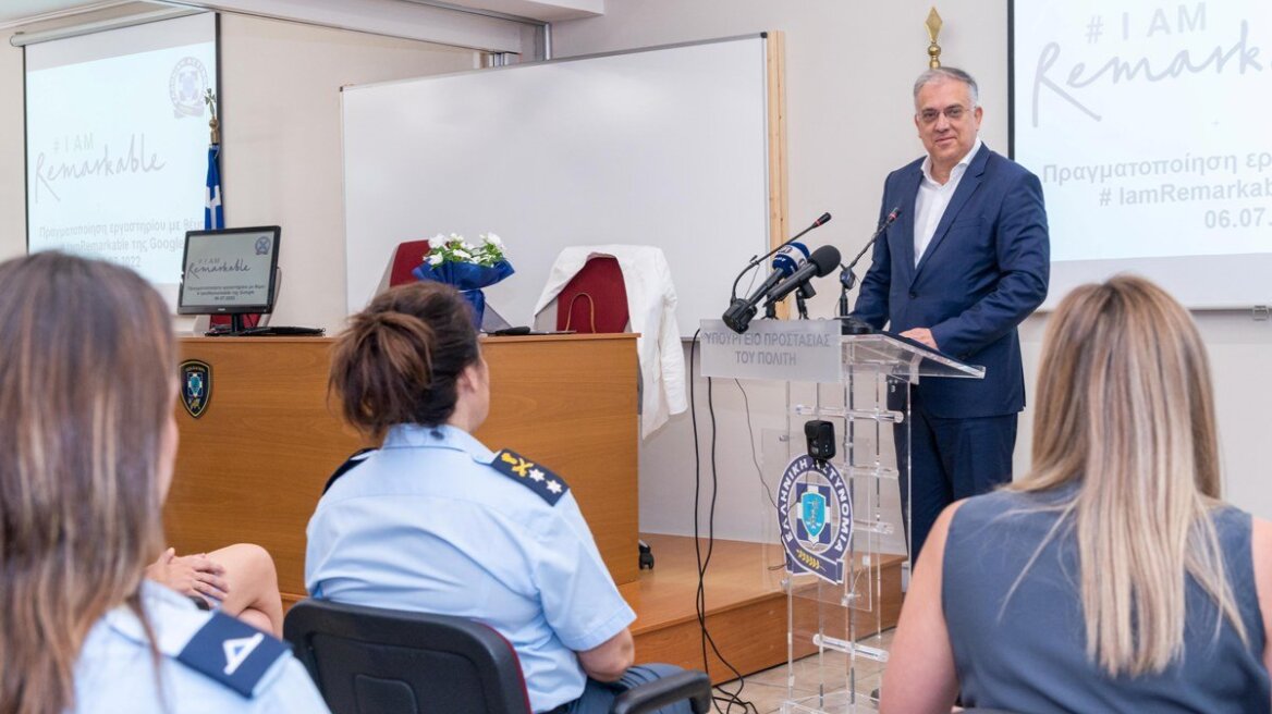 Τάκης Θεοδωρικάκος: «Με καινοτόμο τρόπο στηρίζουμε την Ελληνίδα Αστυνομικό»