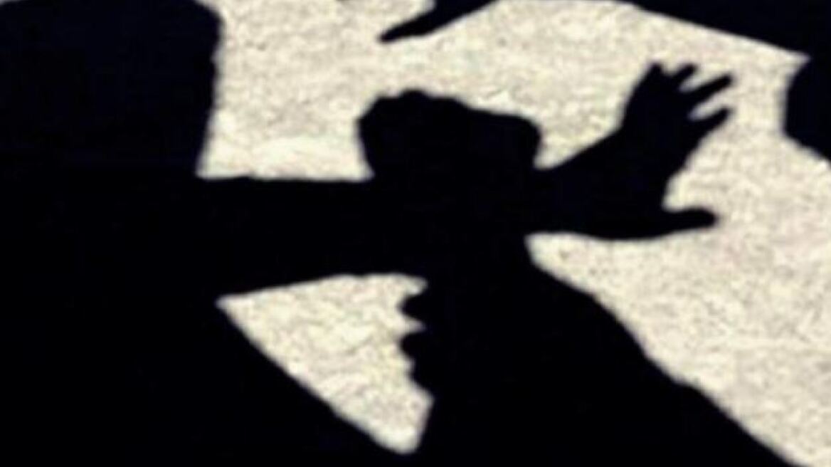 Πήλιο: Απειλούσε να κάψει τη μητέρα του γιατί δεν του έδινε χρήματα