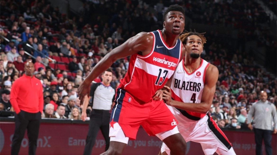 Λέικερς: Συμφώνησαν με τον Τόμας Μπράιαντ