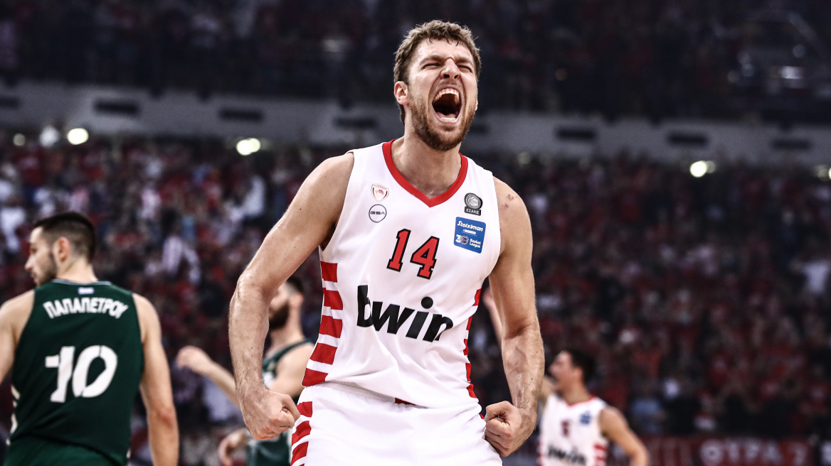 Ο Βεζένκοβ MVP της Stoiximan Basket Leagu