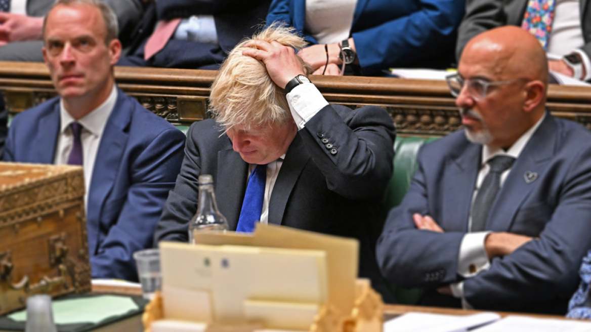 Πολιτική κρίση στη Βρετανία: Αντίστροφη μέτρηση για τον Μπόρις Τζόνσον μετά το ντόμινο παραιτήσεων
